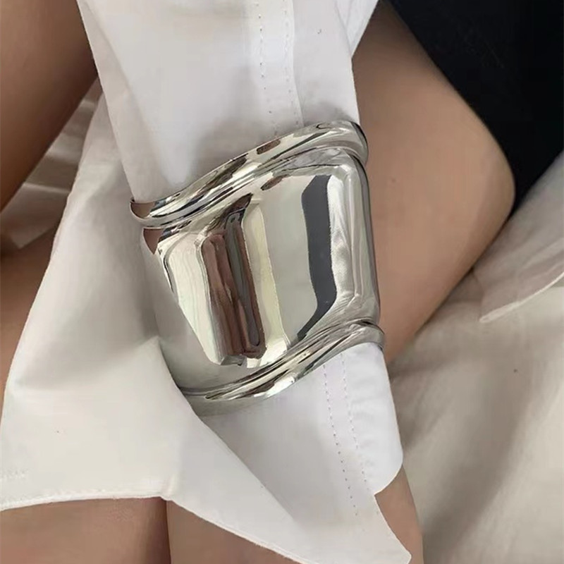 Street Occasion Ig Style Exaggerated Geometric Metal Plating Women's Cuff Bracelets
