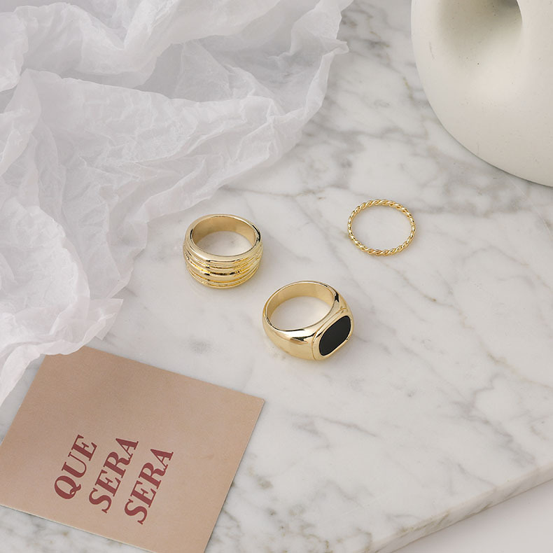 Einfache Übertriebene Mode Gold Mehrschichtige Feine Faden Quadratischen Ring display picture 8
