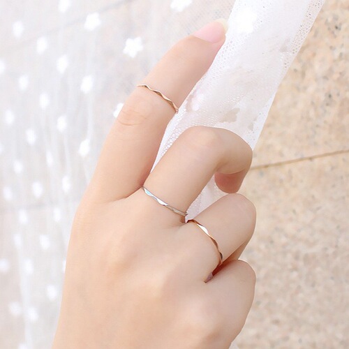 1mm Rhombus Elegant Lady Ring, High-end Versatile Slim Band Ring, European and American Cross-border Stackable Joint Ring, Hand Decorative Accessory