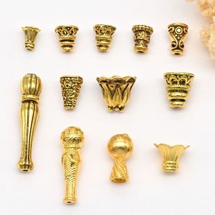 �Ž�ɫ�����Ͻ�����͹����Kñ��ʽ������������ִ���ͨ������l