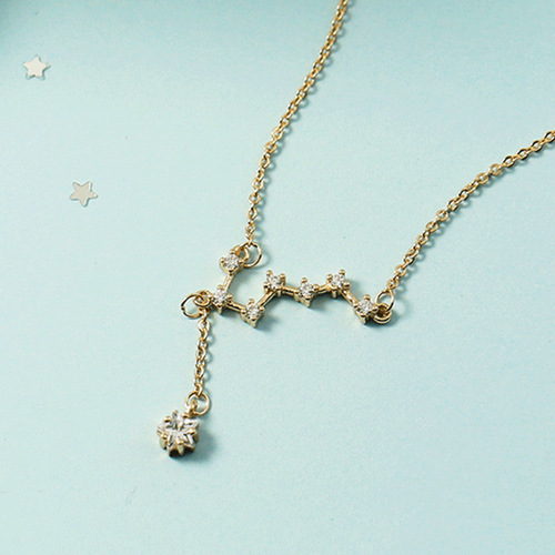Japanese and Korean trendy Big Dipper tassel star necklace, fashionable, personalized and versatile jewelry to give to your girlfriend as a Valentine's Day gift