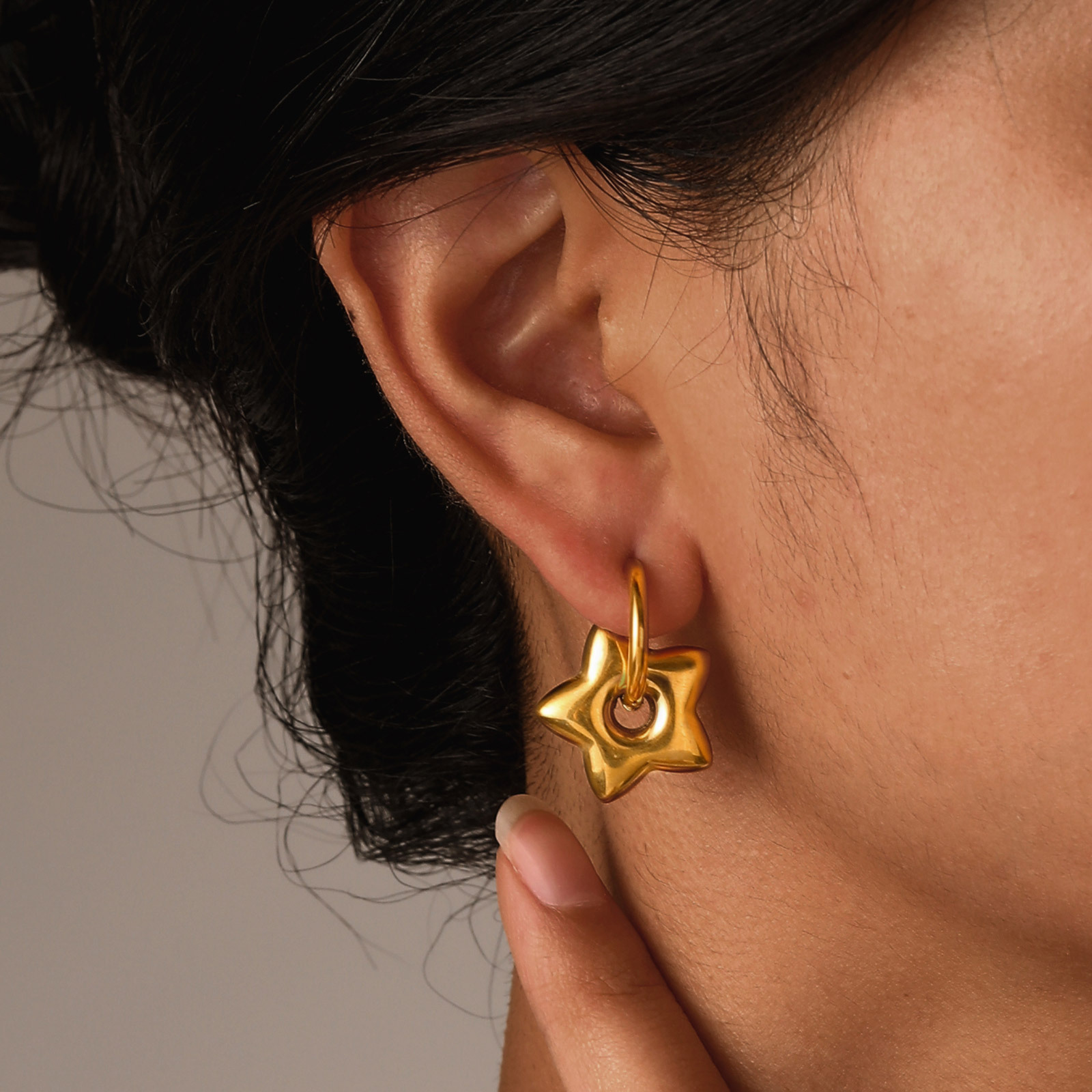PVD Coated Gold Plating Process 304 Stainless Steel Ear Needle Material 1 Pair Casual Simple Style Star Moon Heart Shape 304 Stainless Steel Earrings