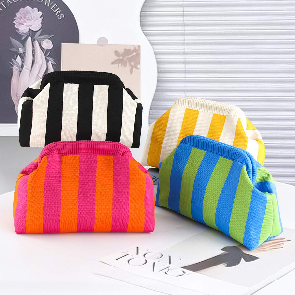 Bolsa de nube para damas bolsas de tejido portátiles bolsas de almacenamiento a rayas bolsas de maquillaje universal bolsas de mano de tejido volador agujeradas bolsas de mujer image 3