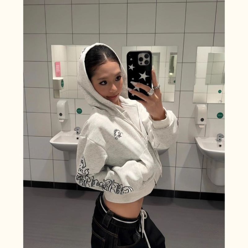 American Retro Gothic Style Hot Girl Letter Printed Short Sweatshirt Cardigan Women's Autum Casual Versatile Embroidered Top American Retro Gothic Style Hot Girl Letter Printed Short Sweatshirt Cardigan Women's Autum Casual Versatile Embroidered Top