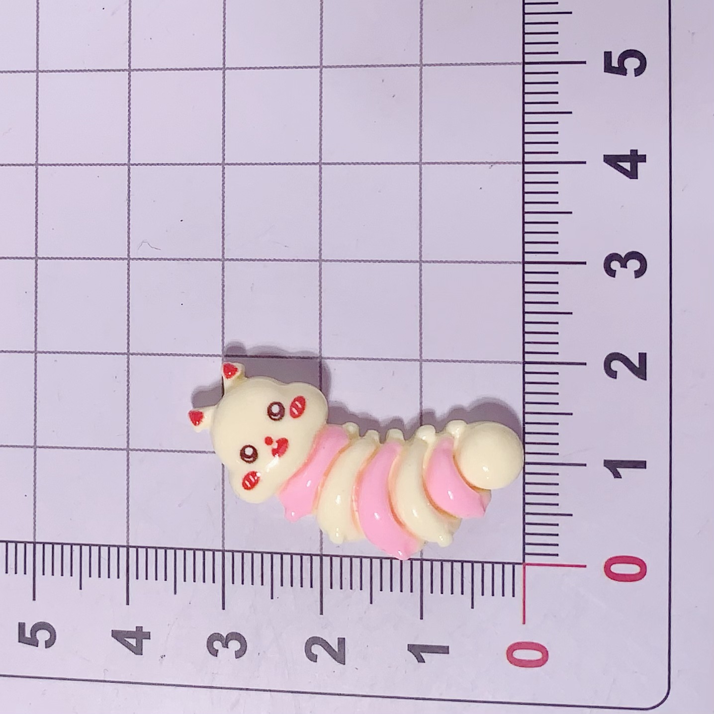 Caricatura brillante cara de simulación de oruga accesorios de resina diy caja de teléfono móvil clip de pelo botón de zapatos cable de datos taza de agua paquete de material