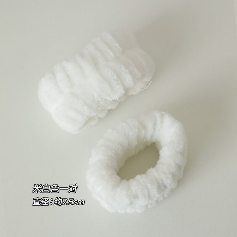 # 3 Un par blanco