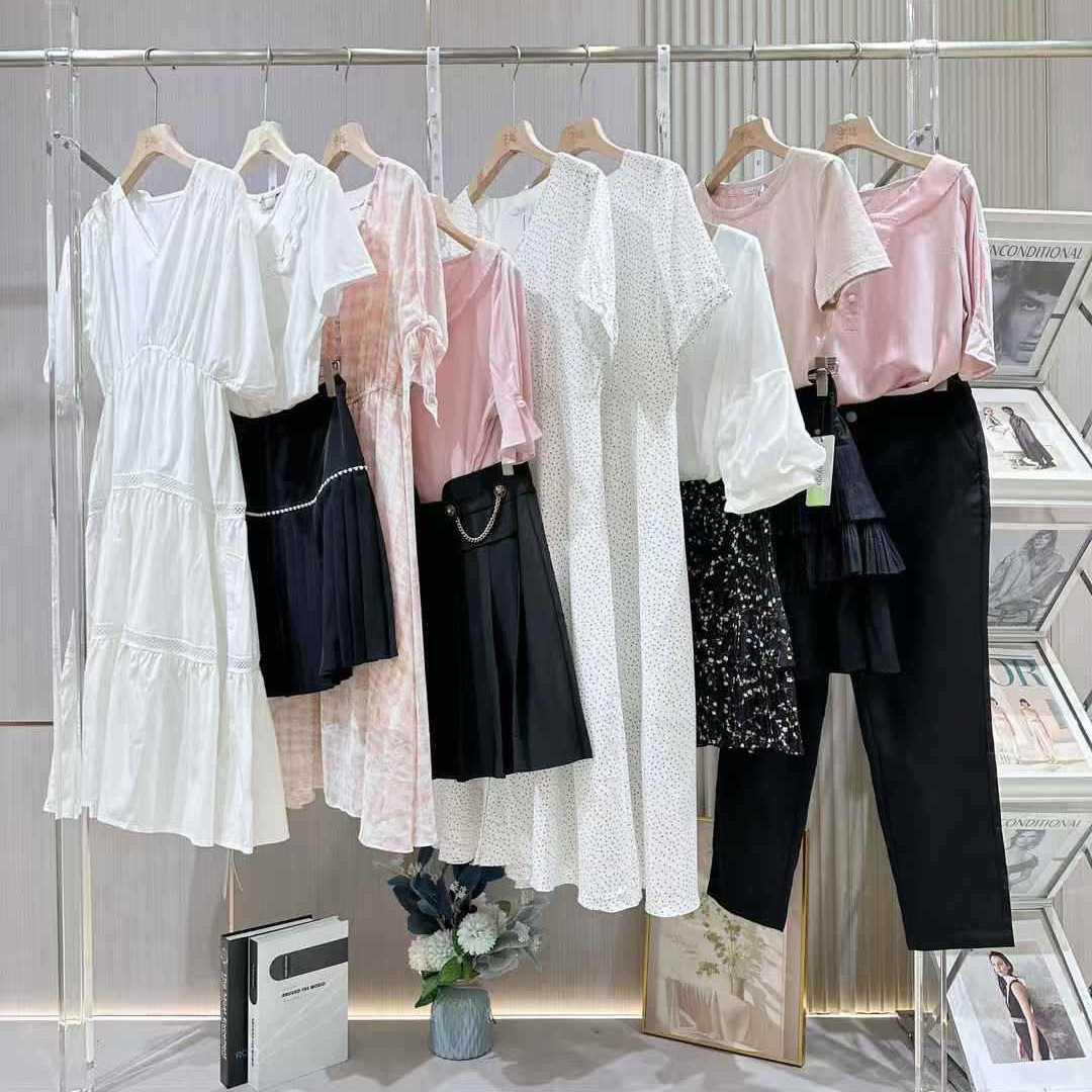 上海品牌【拉谷谷】25夏简约高级色系款式丰富时尚摩登大都市感