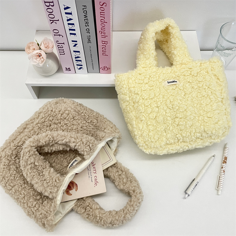 Korean Style Solid Colour Plush Handbag Women's Shoulder Bag_voghion.com