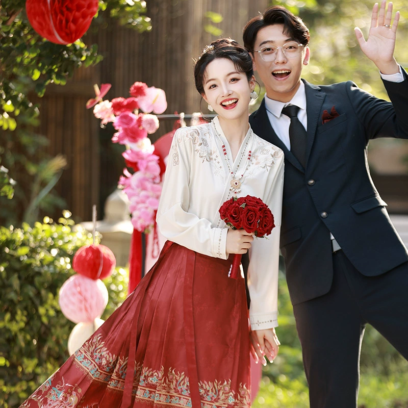 Национальная юбка с конским лапшой