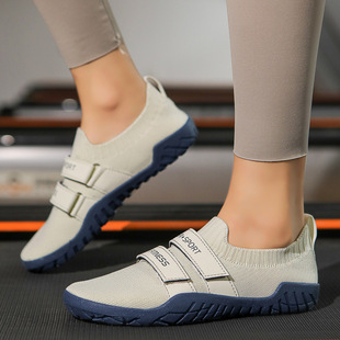 New indoor treadmill shoes non-slip lightweight easy accompanying squat hard pull shoes weight training fitness shoes soft bottom