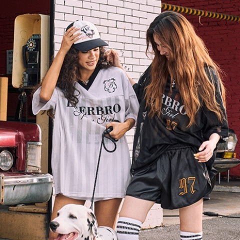 trend summer sports T-shirt with a round collar for leisure