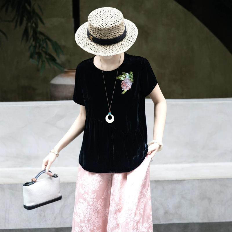 New Chinese-Style Heavy-Duty Handmade Embroidery Round-Neck Silk Velvet Top Short-Sleeve Urban Casual Shirt for Women