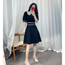 南油高端女装法式轻奢泡泡袖镂空娃娃领连衣裙女夏收腰显瘦针织裙