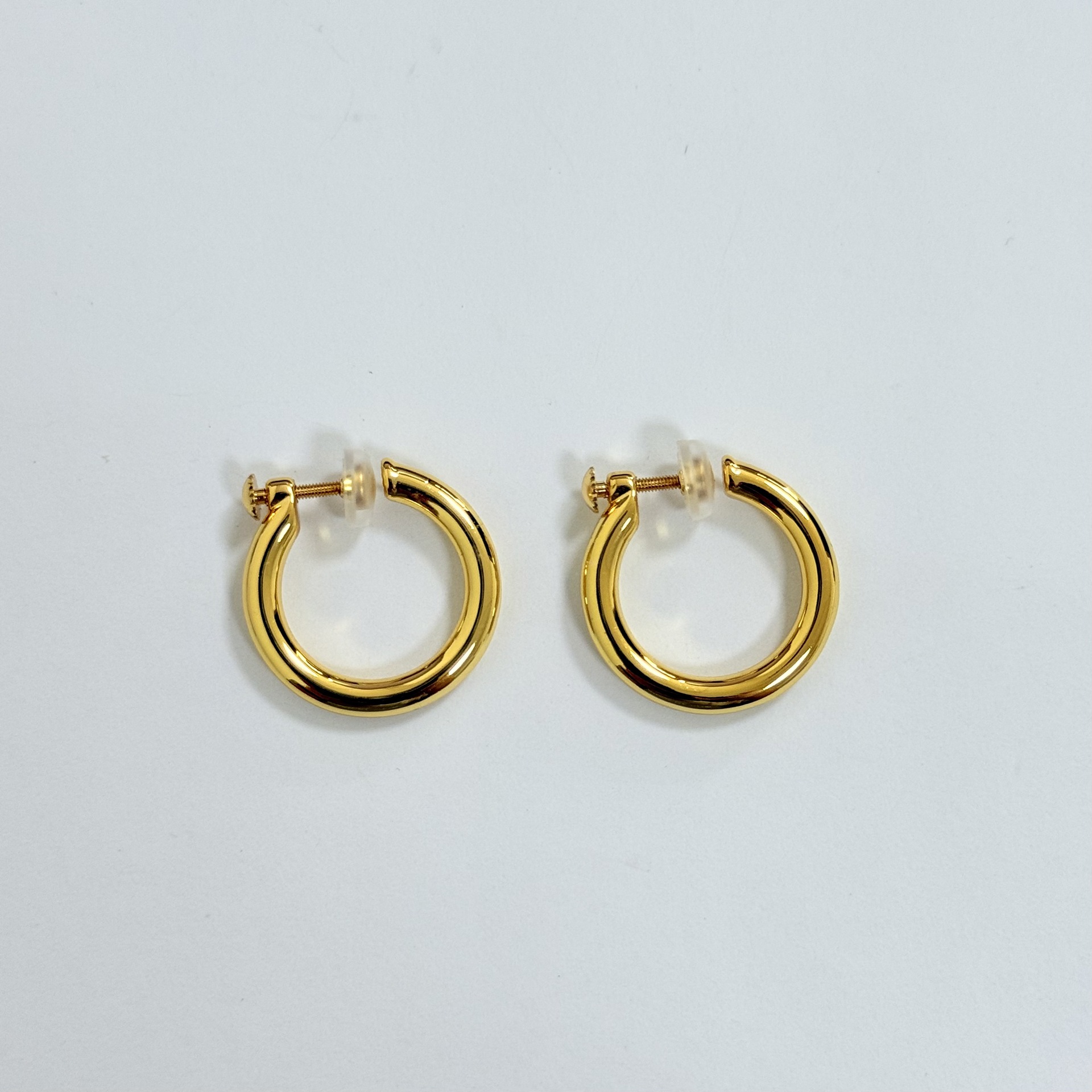 One-piece spiral ear clip 20mm smooth plain ring, simple and versatile, elegant, exquisite, fashionable, light luxury, high-end earrings