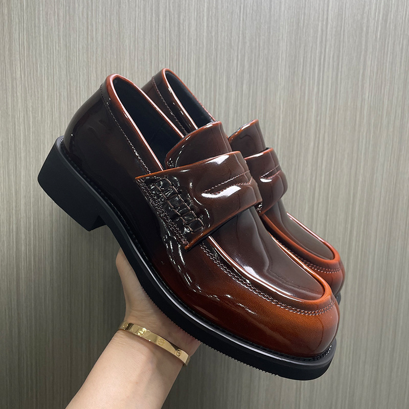 Kişi üçün parlaq dəri klassik ayaqqabı, hündürdaban loafer