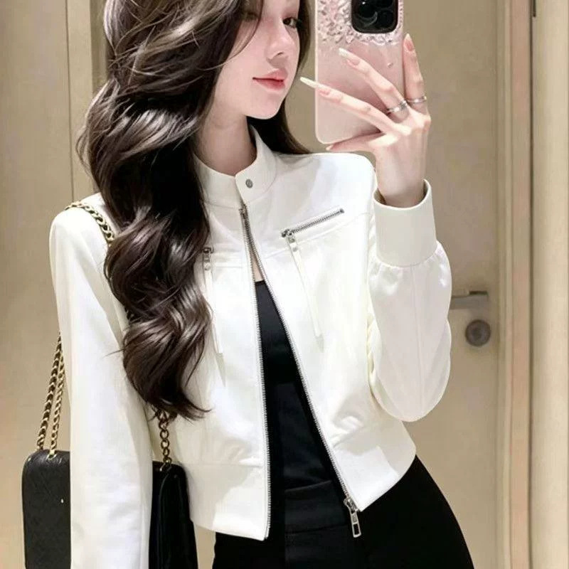 Cool and stylish white short jacket for women, 2026 autumn new collection, fashionable and age-reducing, perfect for petite figures