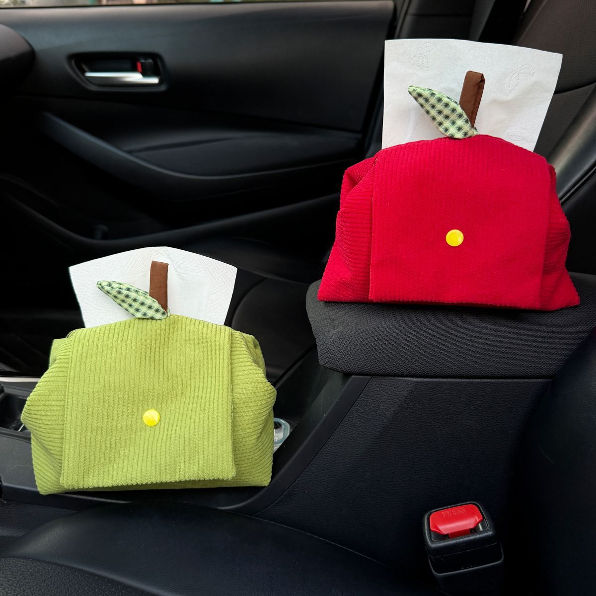 Popular online product: Car tissue box, apple-shaped car tissue bag, car interior accessory