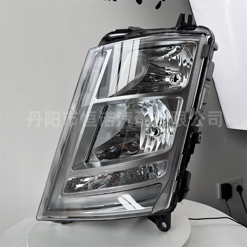 FH460 / FH440 / FH420 / FH500 Fabricante de ensamblaje de faro para camiones VHW