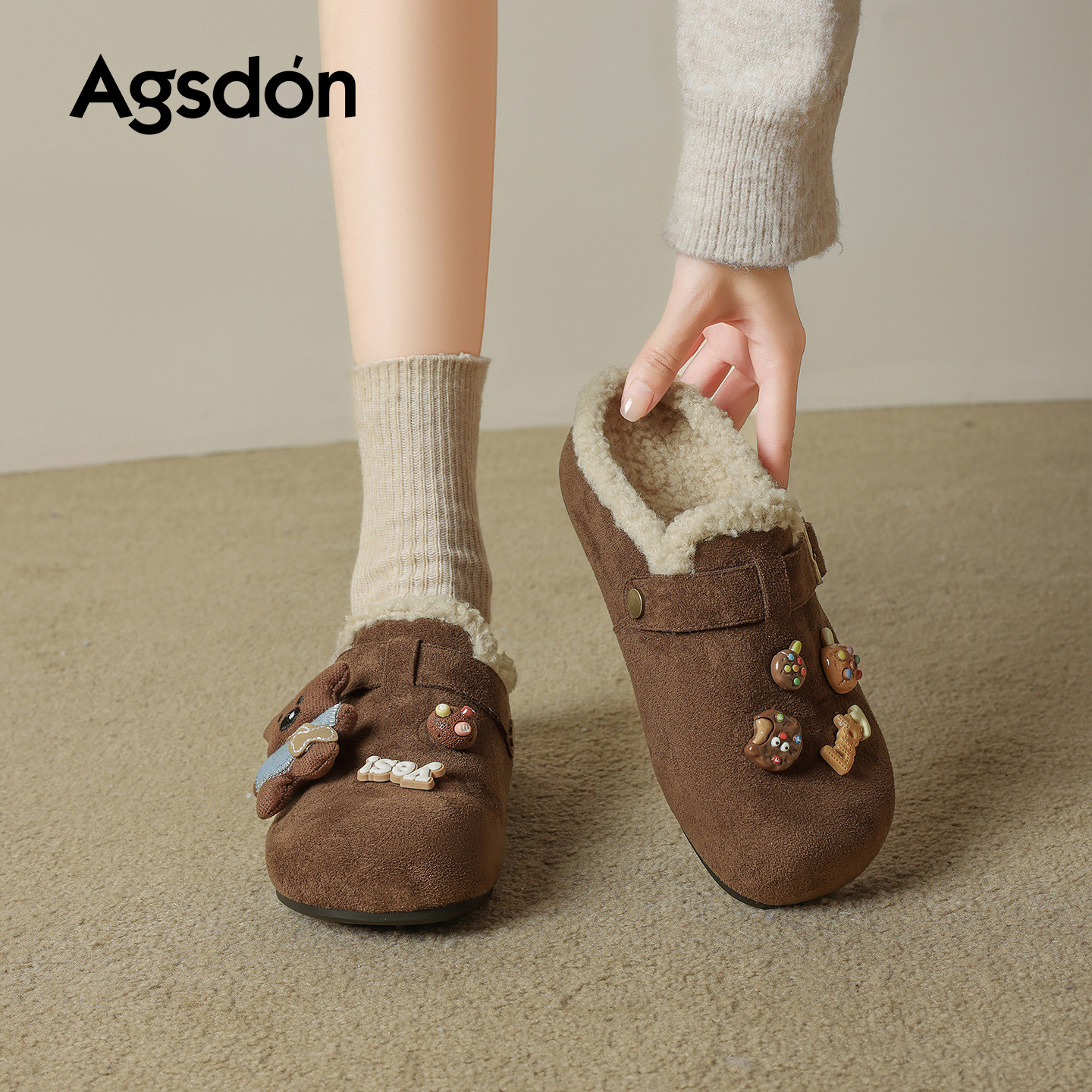 Antiguo león Dengjia veludo Bocken zapatillas para mujeres 2026 nueva primavera un pie agujero agujero zapatillas de pelo