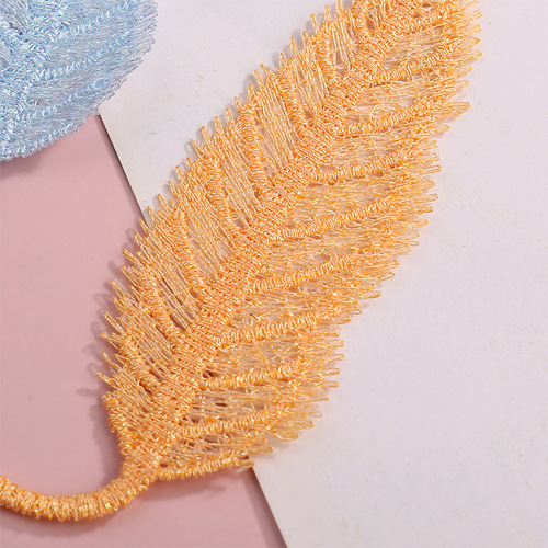 Simple and versatile knitted leaf embroidery colorful feathers handmade DIY clothing cloth stickers hairpins accessories accessories wholesale