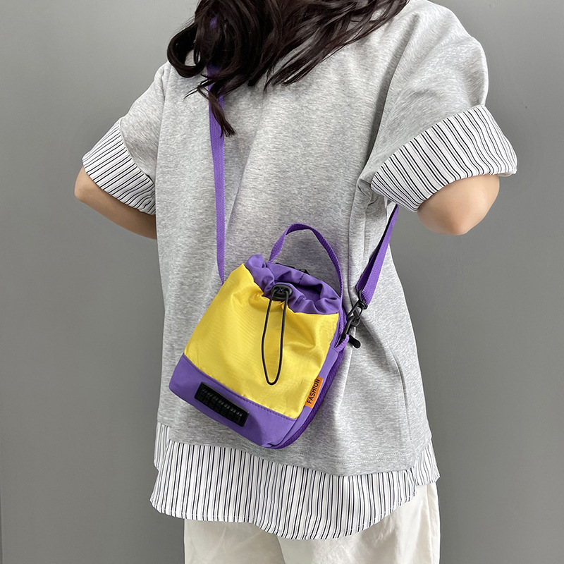 スポーツクロスボディバッグ女性の屋外巾着バケツ小さなバッグ 2025 新しい日本製軽量携帯電話小銭入れ卸売|undefined