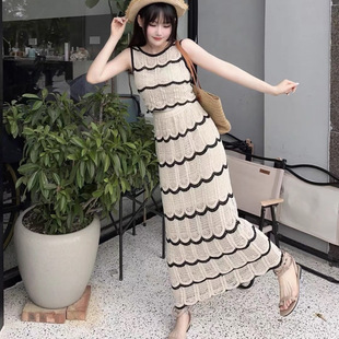 Vacation Style Wave Pattern Gouled Hollow Color Knitted Camisole Vest Women's Summer High Waist A- line Skirt Two-piece Suit