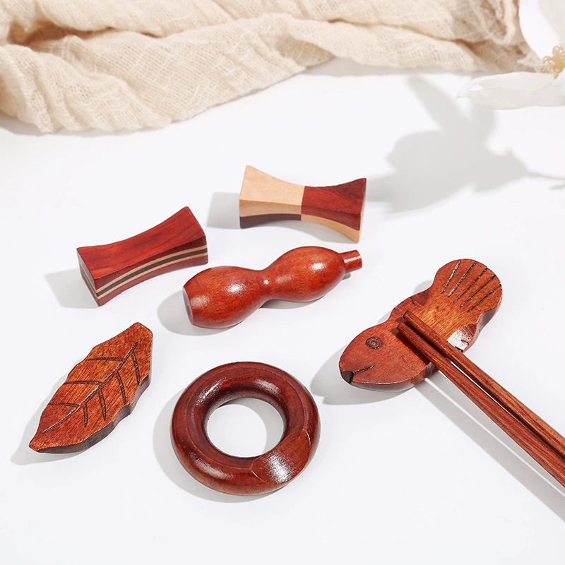 Hotel solid wood chopsticks shelf Japanese style and wind chopsticks entrusting Nanmu chopstick pillow cute stitching dual -use chopsticks spoon frame