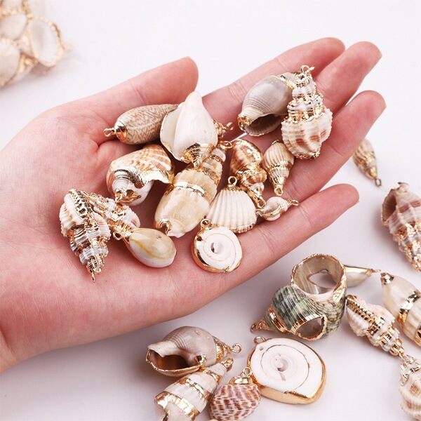 Organic pendant