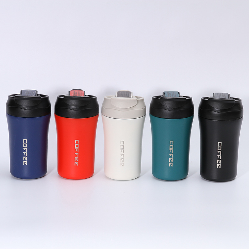 Moderna taza de vacío de acero inoxidable 304 una cubierta de doble propósito doble bebida taza de café hombres y mujeres pareja flip taza de paja del coche