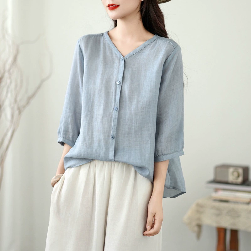 Summer thin shirt, V-neckline, loose fit