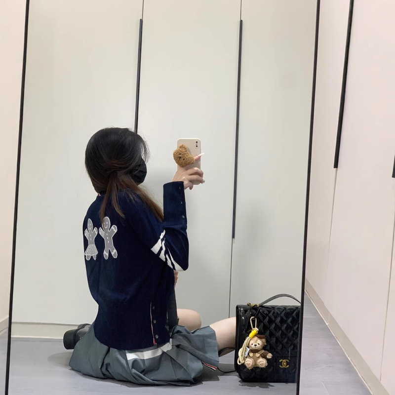 Spring 2025 TB New Knitted V-Neck Cardigan Classic Four-Bar Casual All-Match Back Cookie Cardigan