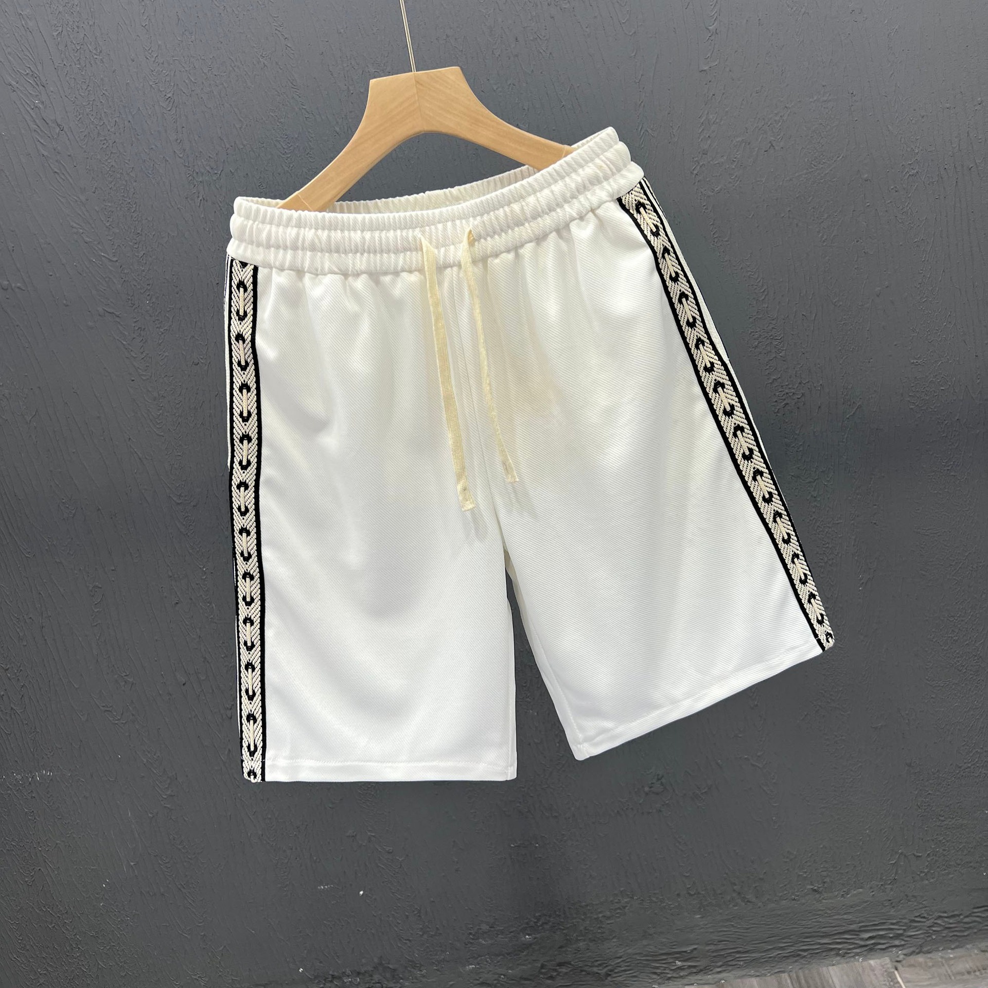 Pantaloncini sportivi estivi alla moda di Instagram, pantaloni Pent impiombati a linea aperta, pantaloncini larghi casual da uomo_voghion.com