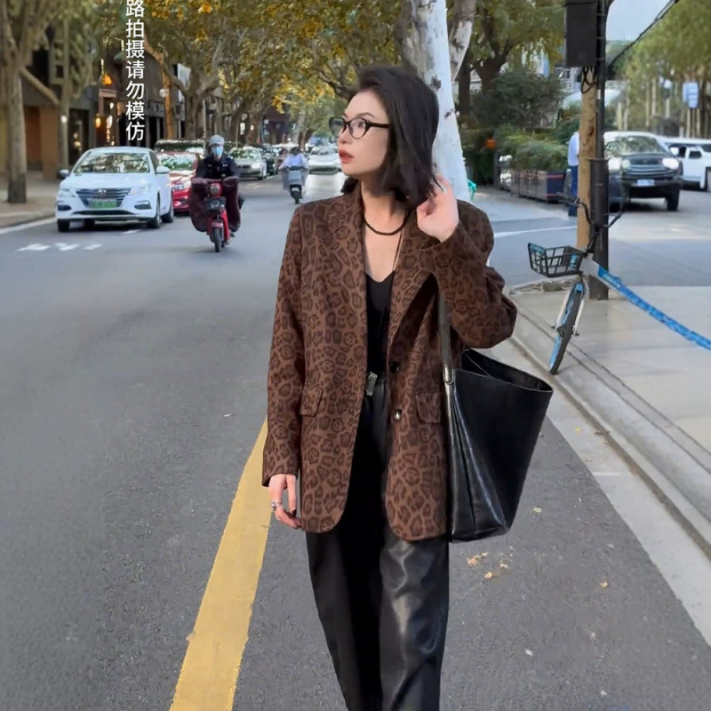 Leopard print women's blazer 2026 autumn new design niche loose casual petite Korean style jacket trendy