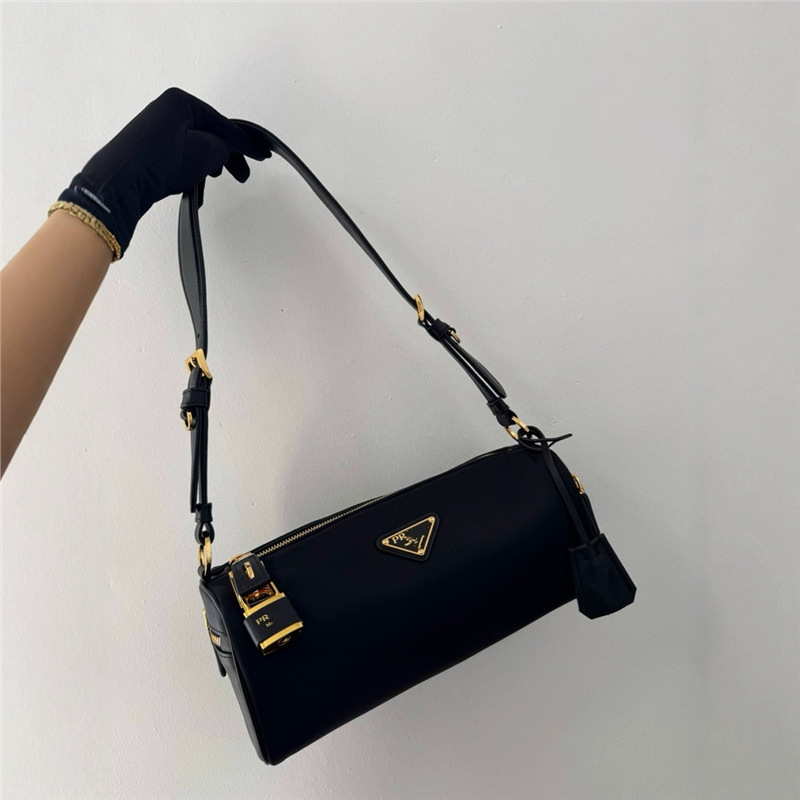 2024 New Summer Style P Home 1Bb127 Simple and Versatile Bowling Bag Zipper Tote Bag Shoulder Bag