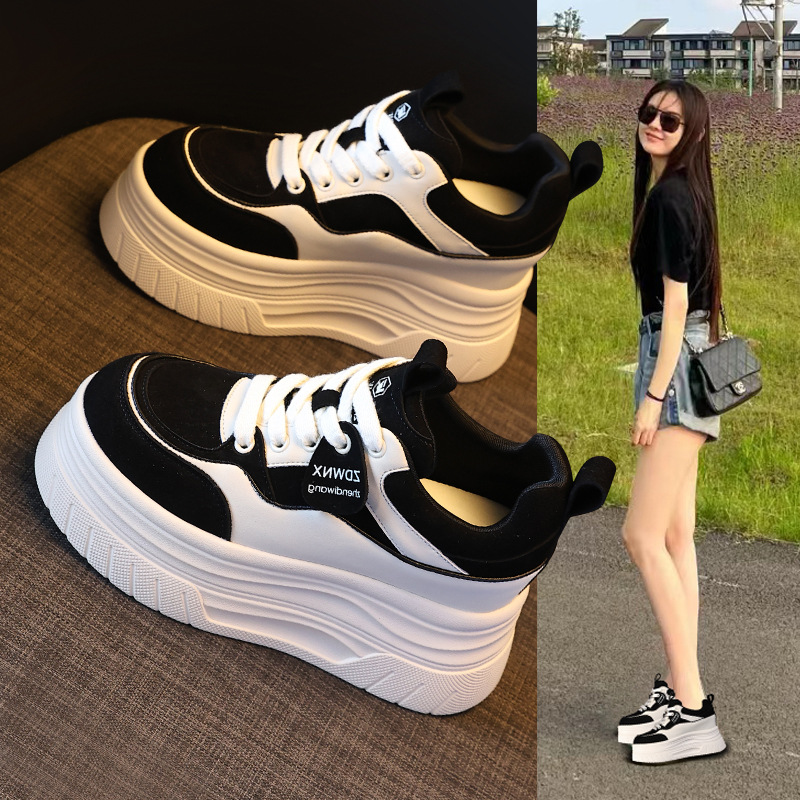 Giày sneaker nữ đế dày tăng chiều cao 9 cm, phong cách thể thao thời trang — màu nâu