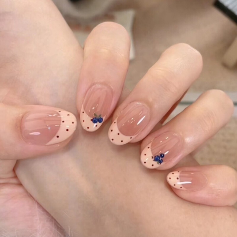 Xiaohongshu Recommends 3D Sweet Blueberry Polka Dot French-Style Niche Instagram-Style Detachable Nail Art That Enhances Complexion Fake Nails