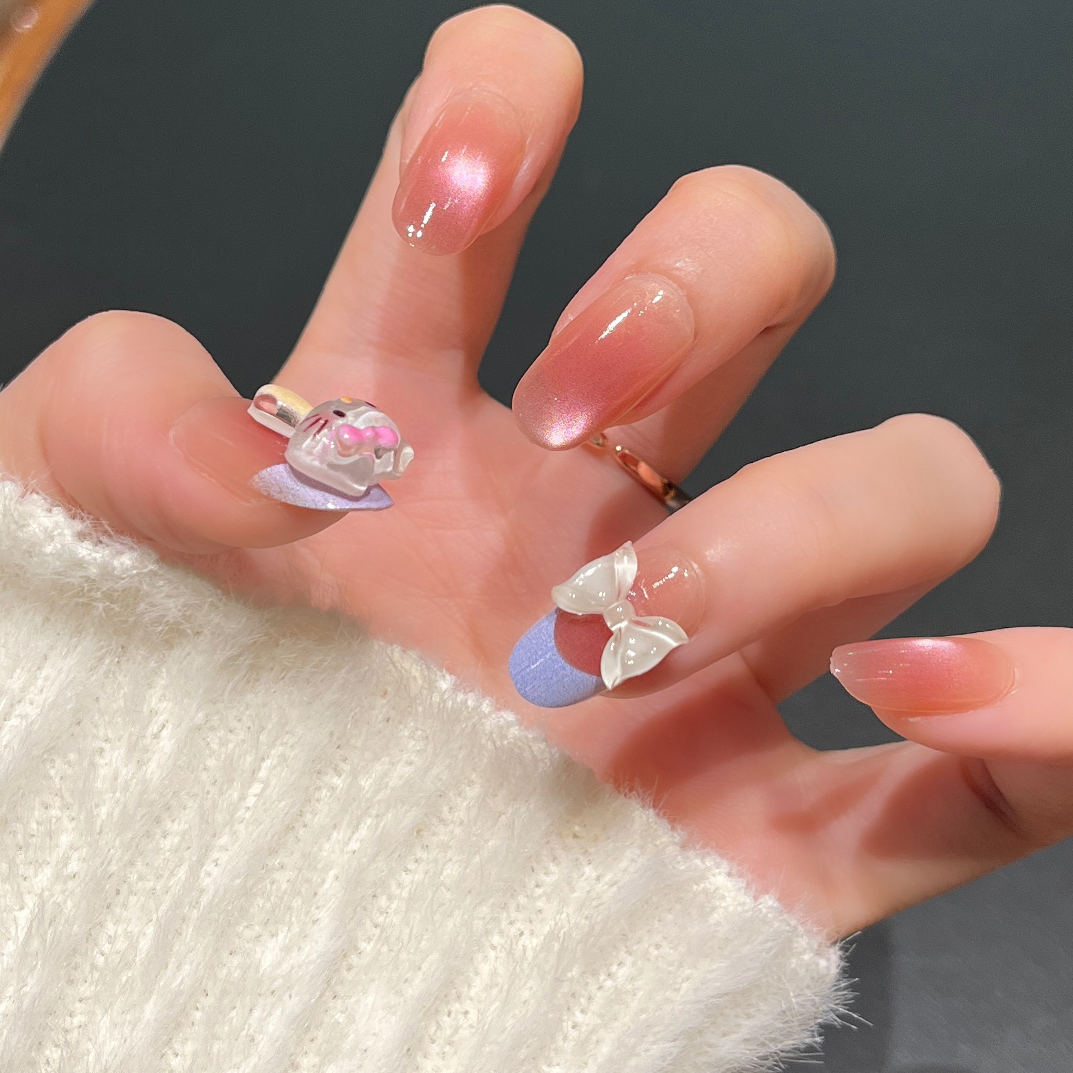 Ojos de gato elípticos cortos para usar uñas adorables estudiantes manicuría fábrica de uñas al por mayor parches de uñas falsas desmontables