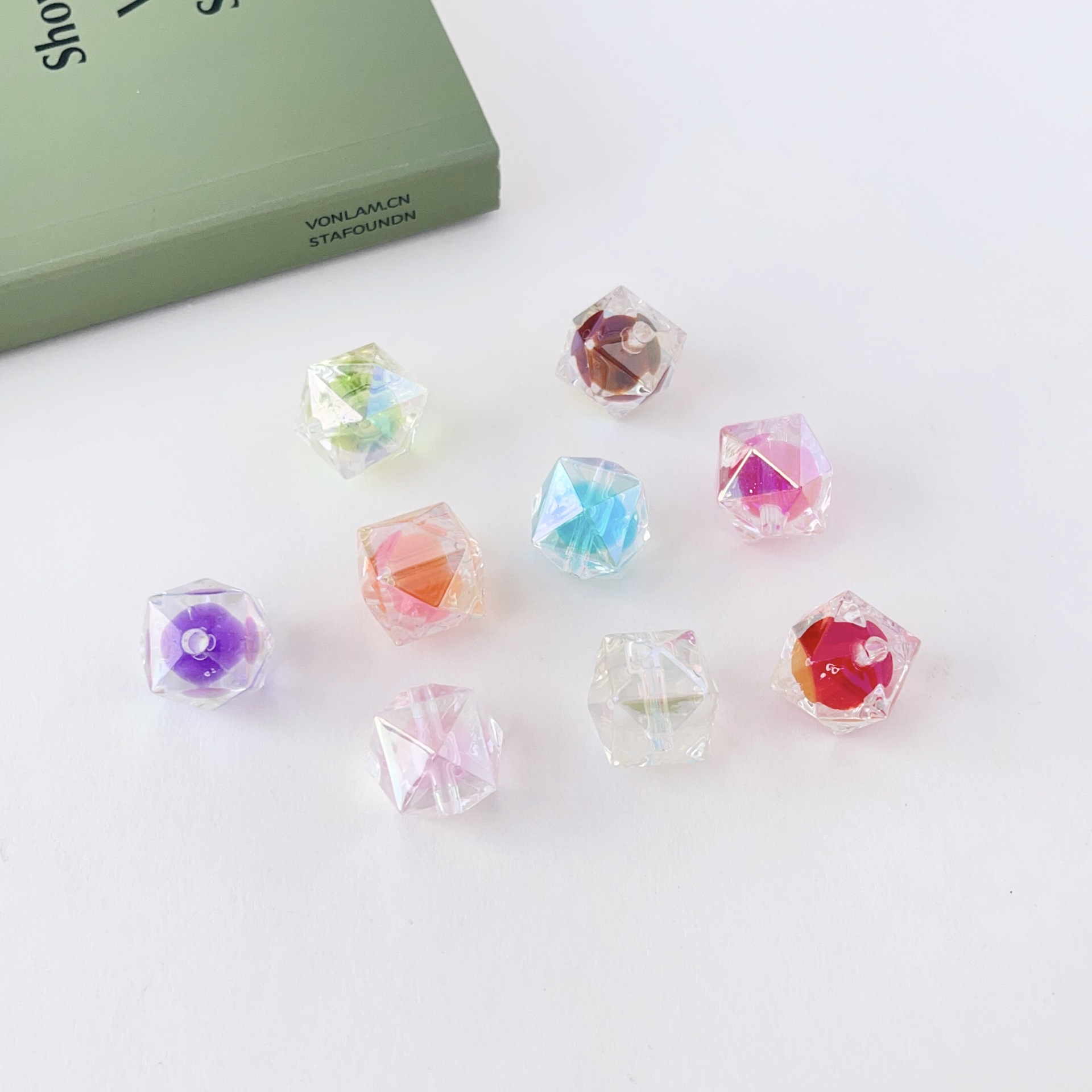 Chen Ming handmade beaded diy sugar heart Diamond beads 16mm beads square beads woven acrylic beads loose beads accessories