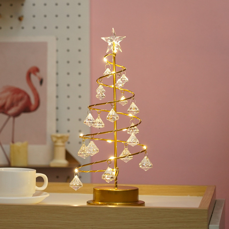 Nuevo transfronterizo LED estrella lámpara de cristal comercial de árbol de Navidad modelado lámpara de escritorio pequeña lámpara de alambre de cobre decoración lámpara de noche