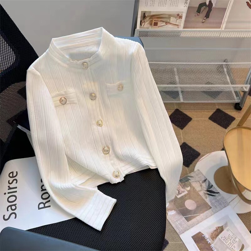 Xiaoxiang Short Outwear 2025 Autumn and Winter New Metal Button Knitwear Cardigan Half Turtleneck Slim and Stylish Versatile Knitwear