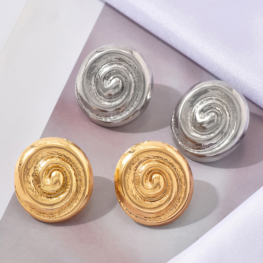 Minimalist Round Hammered Non-pierced Ear Clips For Women_voghion.com