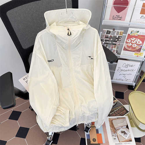 Japanese-style outdoor ice silk sun protective clothing for men and women, couple's versatile adjustable-hood UV protection breathable thin casual jacket trendy