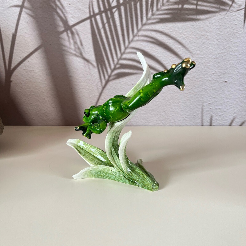 Office Desk Creative Funny Lonely Frog Single Birthday Gift to Friends Yoga Frog Ornaments Home Enchanting Frog