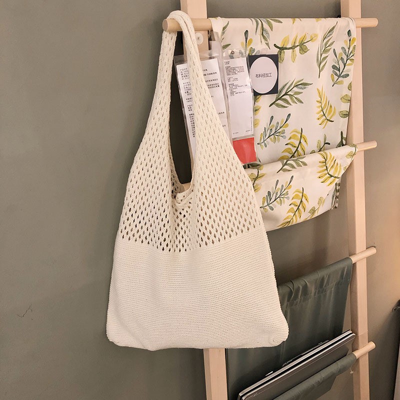 woven capacious one-shoulder bag