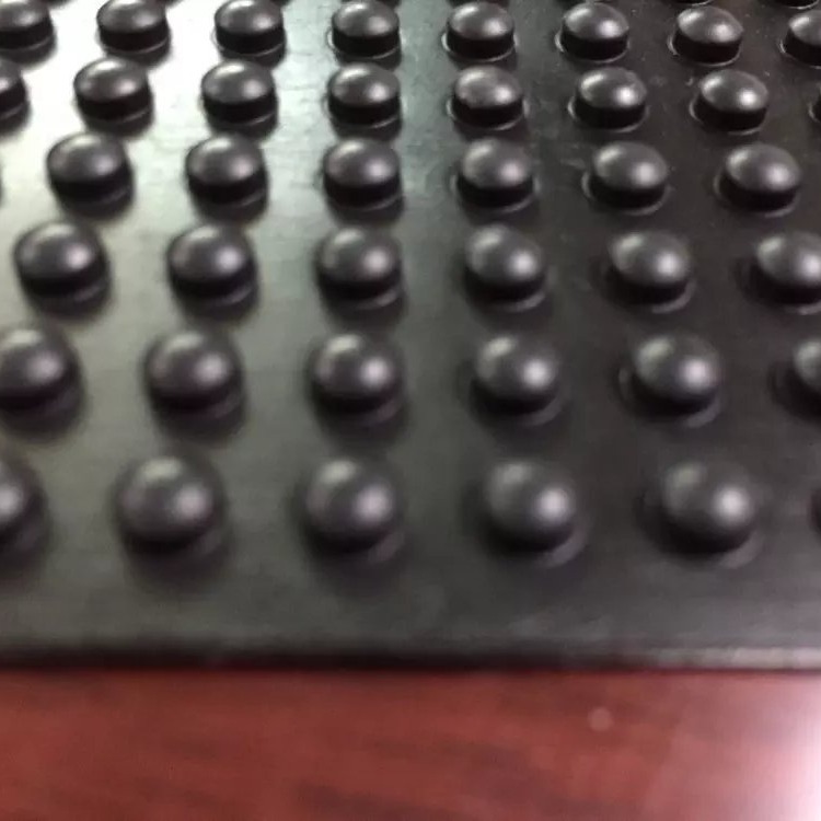 硅胶垫光面雾面黑色防撞胶粒4.7*3半球形家具脚垫缓冲保护垫