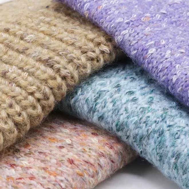 2.8支花式喷毛纱竹节喷毛纱喷毛竹节带百变小熊喵幻彩喷毛纱现货