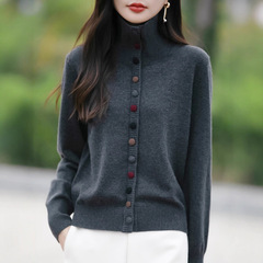 2025韩版纯色彩扣翻领彩扣开衫女装韩版宽松女针织衫长袖毛衣外套
