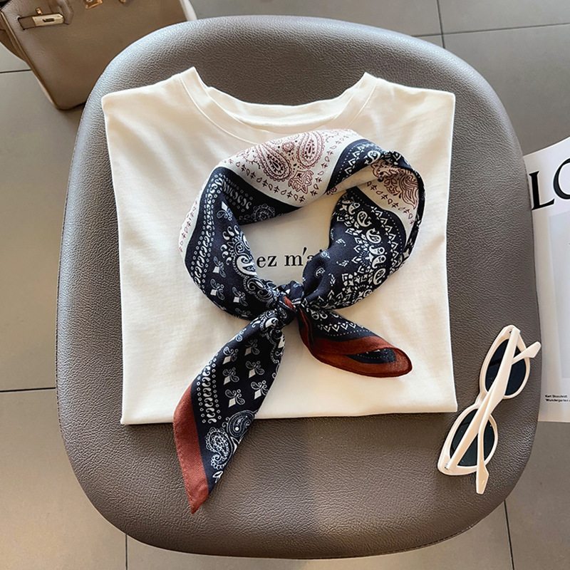 Cashew Flower Splicing Cotton and Linen Small Square Scarf for Women, Spring and Summer Elegant, Paired with Shirts and Suits, Fashionable Waist Scarf Cashew Flower Splicing Cotton and Linen Small Square Scarf for Women, Spring and Summer Elegant, Paired with Shirts and Suits, Fashionable Waist Scarf