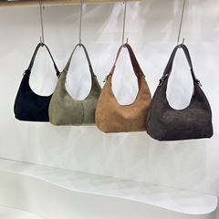 秋冬ファッションのレトロなギョーザのカバンを作り始めました。