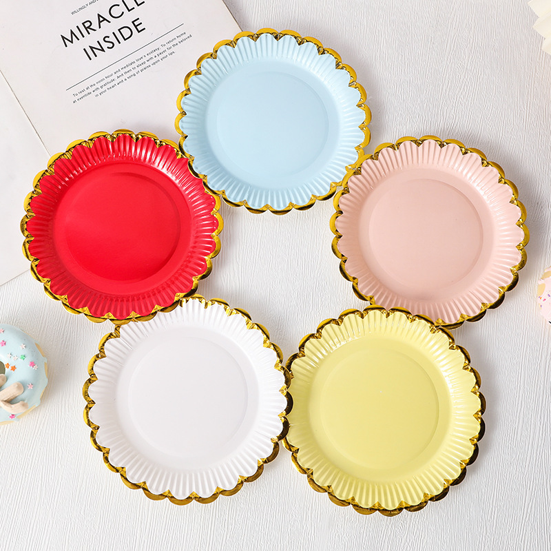 Cross-border Wholesale 7-inch Monochrome Bronzing Lace Paper Tray Party Scene Decoration Cake Disposable Paper Tray Cross-border Wholesale 7-inch Monochrome Bronzing Lace Paper Tray Party Scene Decoration Cake Disposable Paper Tray